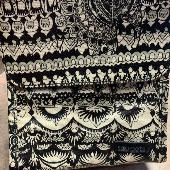 New Sakroots Lunchbox - Picture 2 of 6